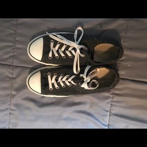 converse shoes